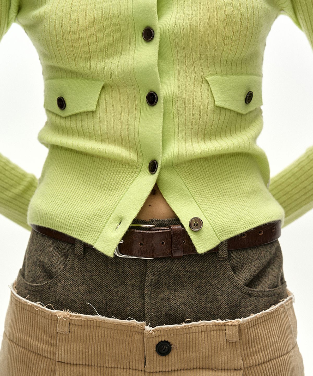 앤더슨벨(ADSB ANDERSSON BELL) CASHMERE HAND STITCHED RIB CARDIGAN (LEMON)