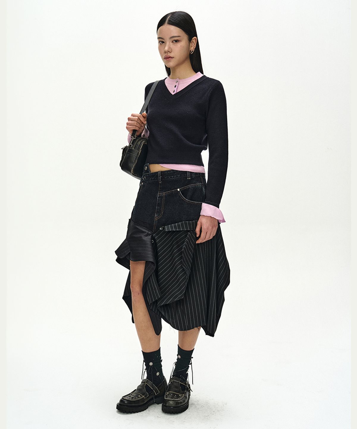 앤더슨벨(ADSB ANDERSSON BELL) LAYERED SHIRT CUFF KNIT TOP (NAVY/PINK)