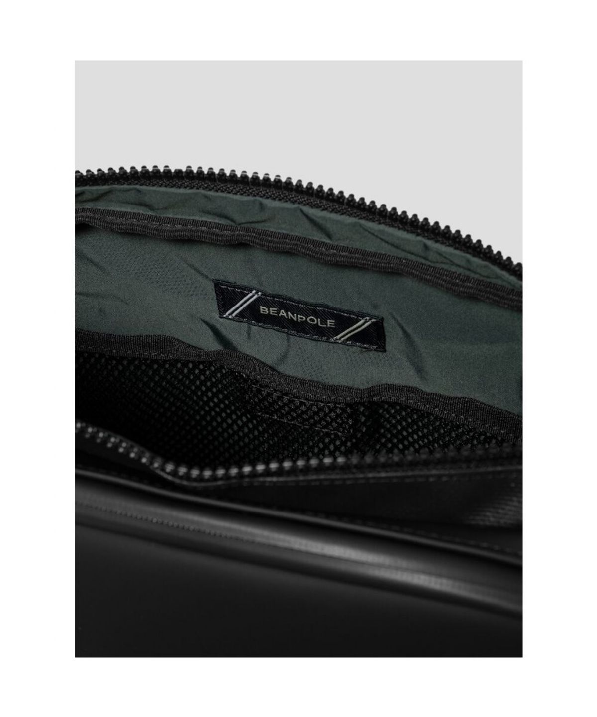 빈폴 액세서리(BEANPOLE ACCESSORY) 디노 가로메신저  블랙