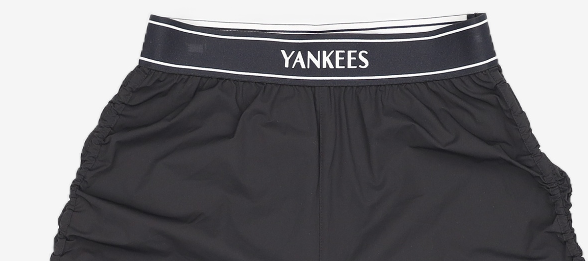 엠엘비(MLB) 여성 베이직 레터링 밴드 3부 반바지 NY (Black) XS