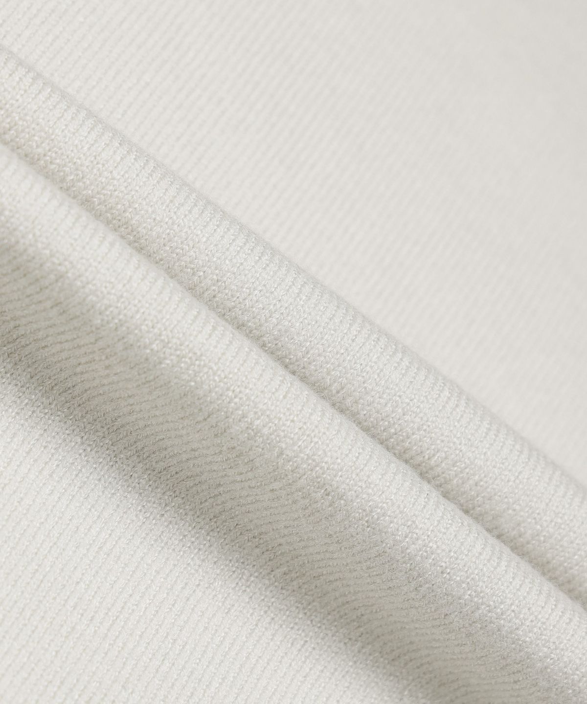 247시리즈(247SERIES) FINE RIBBED 브이넥 12GG 니트 IVORY