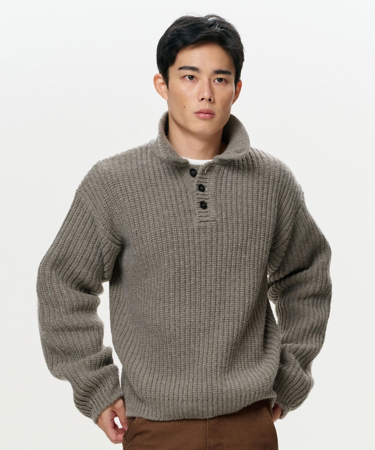 이알에이(ERA) UNISEX ERA HEAVY GAUGE COLLAR KNIT - MUSHROOM