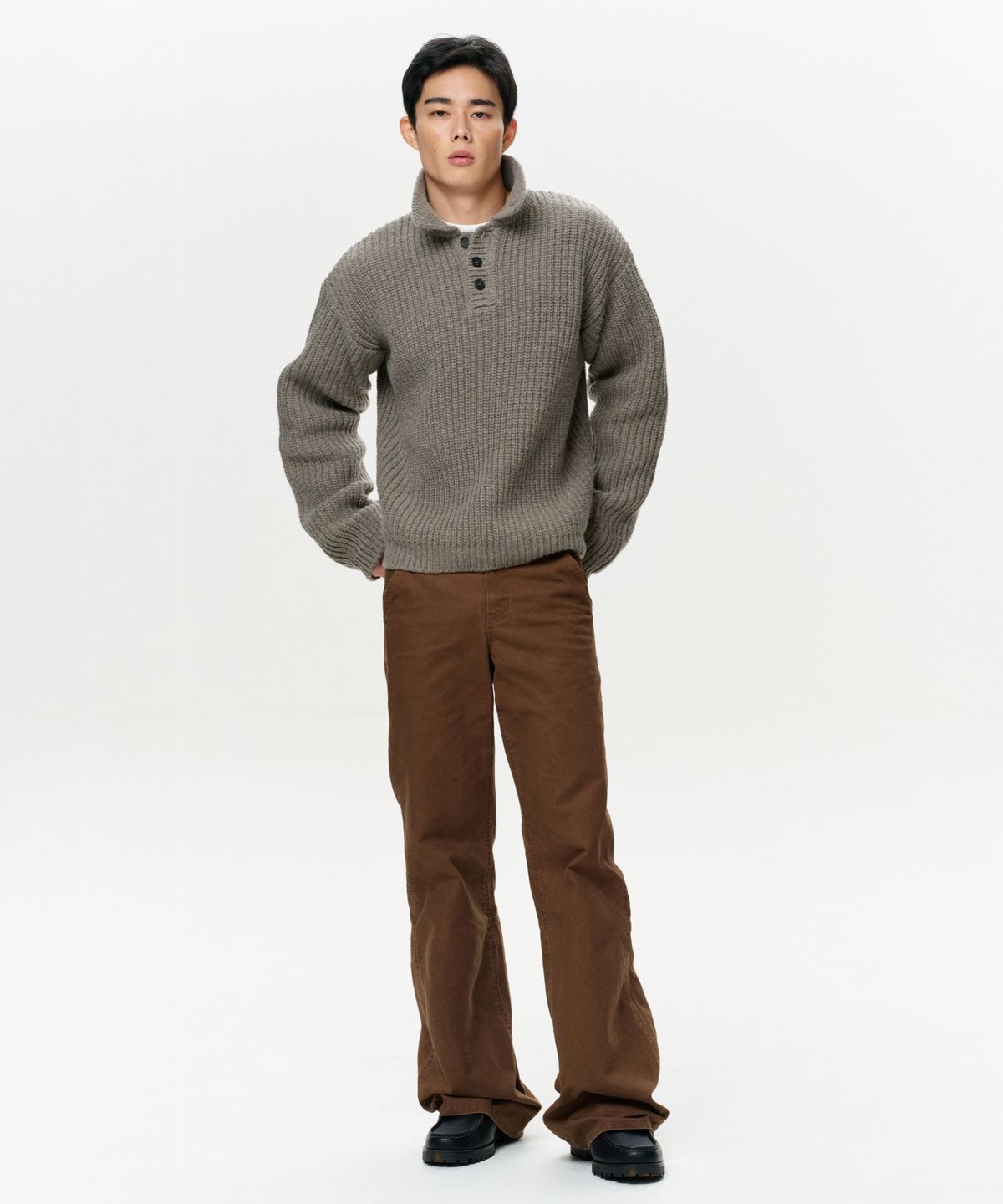 이알에이(ERA) UNISEX ERA HEAVY GAUGE COLLAR KNIT - MUSHROOM