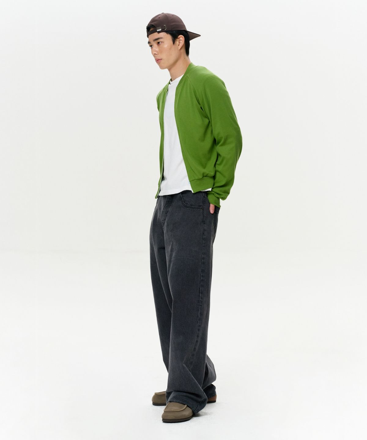 이알에이(ERA) MEN ERA WIDE FIT DENIM PANTS - DARK GRAY