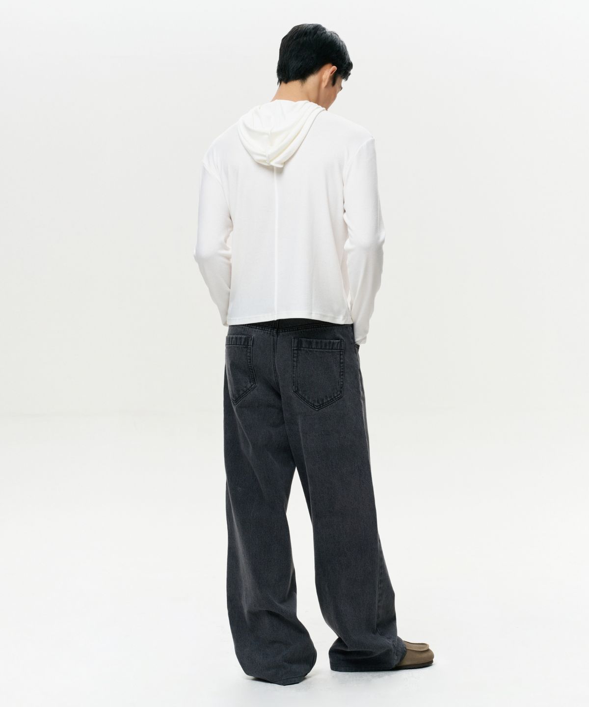 이알에이(ERA) MEN ERA WIDE FIT DENIM PANTS - DARK GRAY
