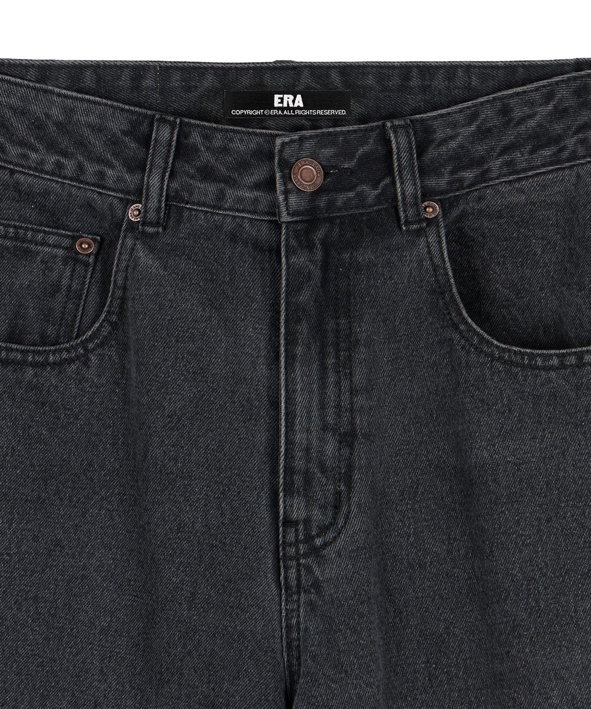 이알에이(ERA) MEN ERA WIDE FIT DENIM PANTS - DARK GRAY