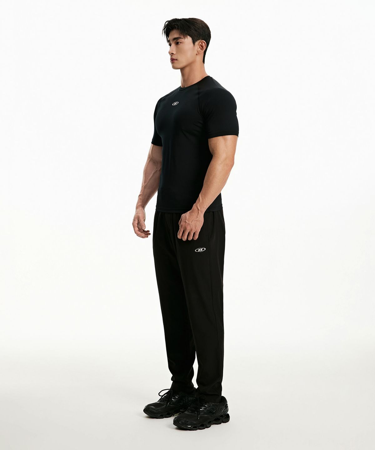 본투윈(BORN TO WIN) SYMBOL B STRENGTH JOGGER PANTS [BLACK]