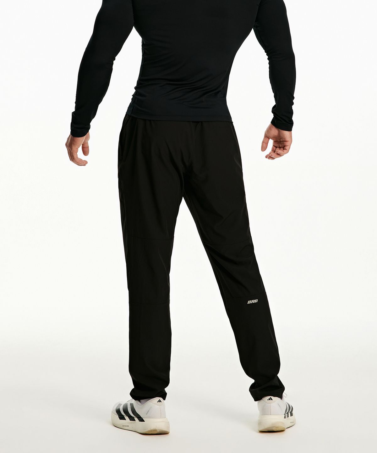 본투윈(BORN TO WIN) SYMBOL B STRENGTH JOGGER PANTS [BLACK]