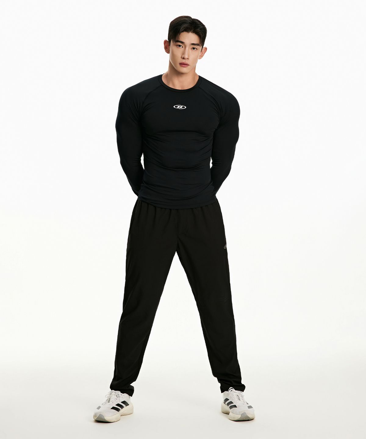 본투윈(BORN TO WIN) SYMBOL B STRENGTH JOGGER PANTS [BLACK]