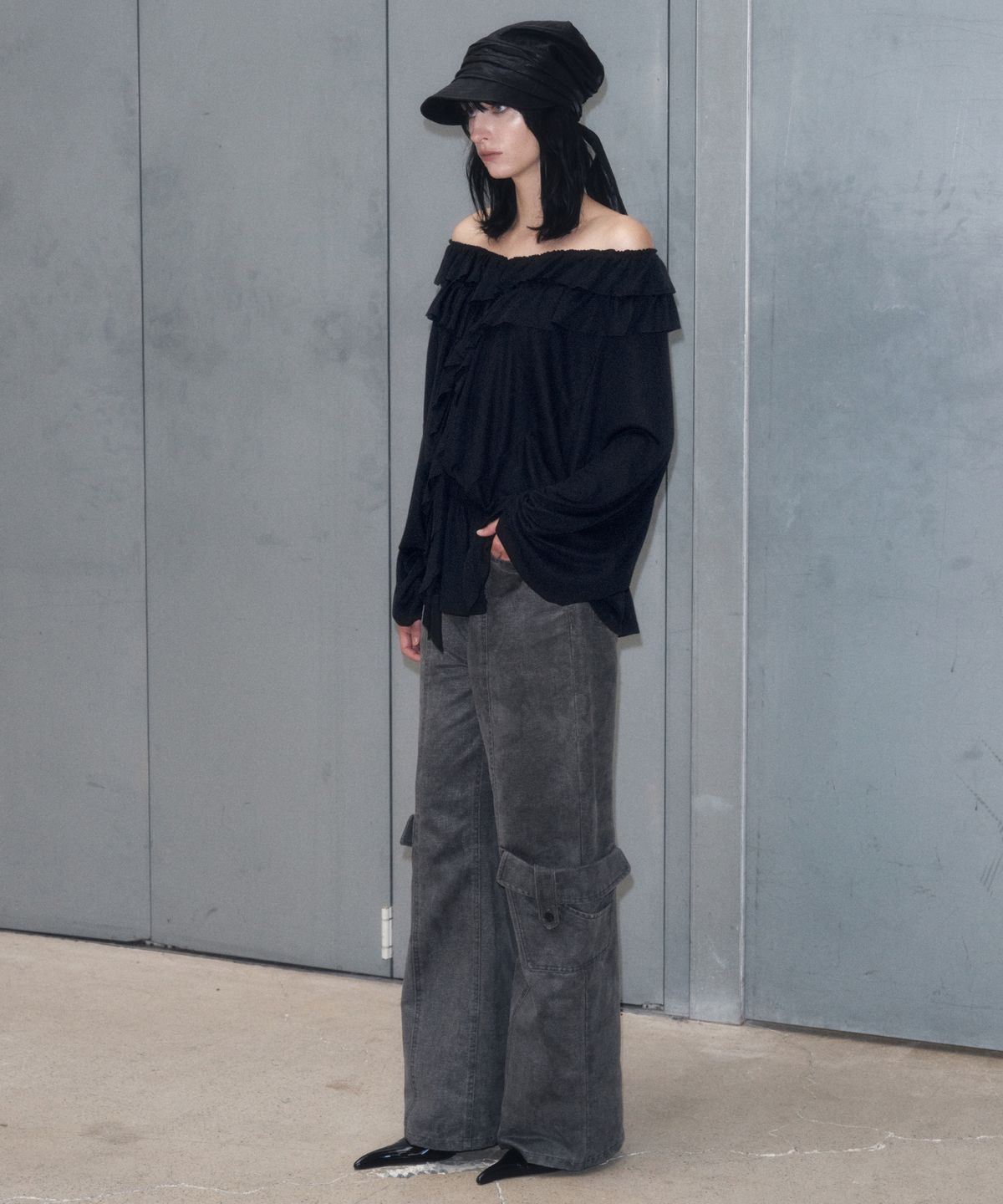 긴스키(GINSUKI) BOHEMIAN RUFFLE LAYERED T-SHIRTS (BLACK)