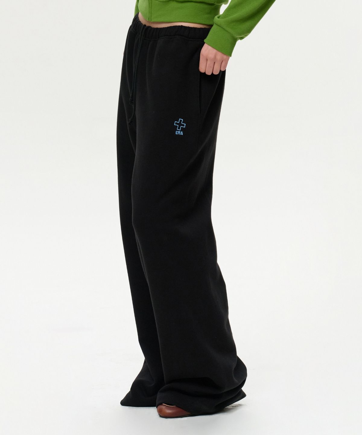 이알에이(ERA) UNISEX ERA STRAIGHT SWEATPANTS - BLACK