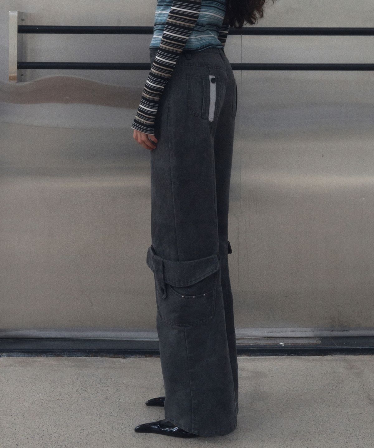 긴스키(GINSUKI) [긴스키 X 물바다]MULTI POCKET UTILITY PANTS (GREY)