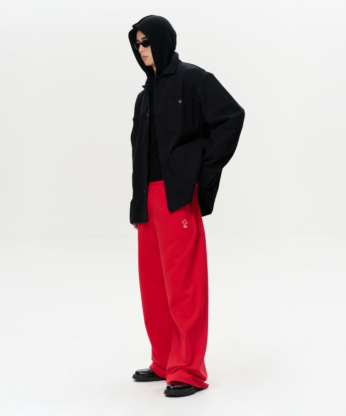이알에이(ERA) UNISEX ERA STRAIGHT SWEATPANTS - RED