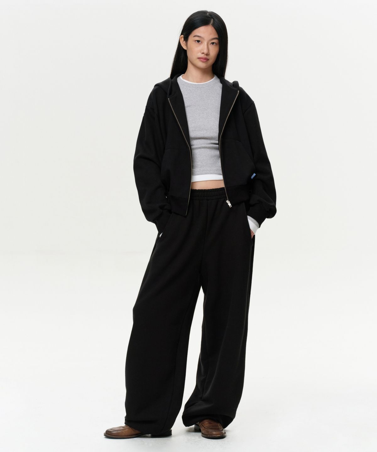 이알에이(ERA) UNISEX ERA WIDE JOGGER SWEATPANTS - BLACK