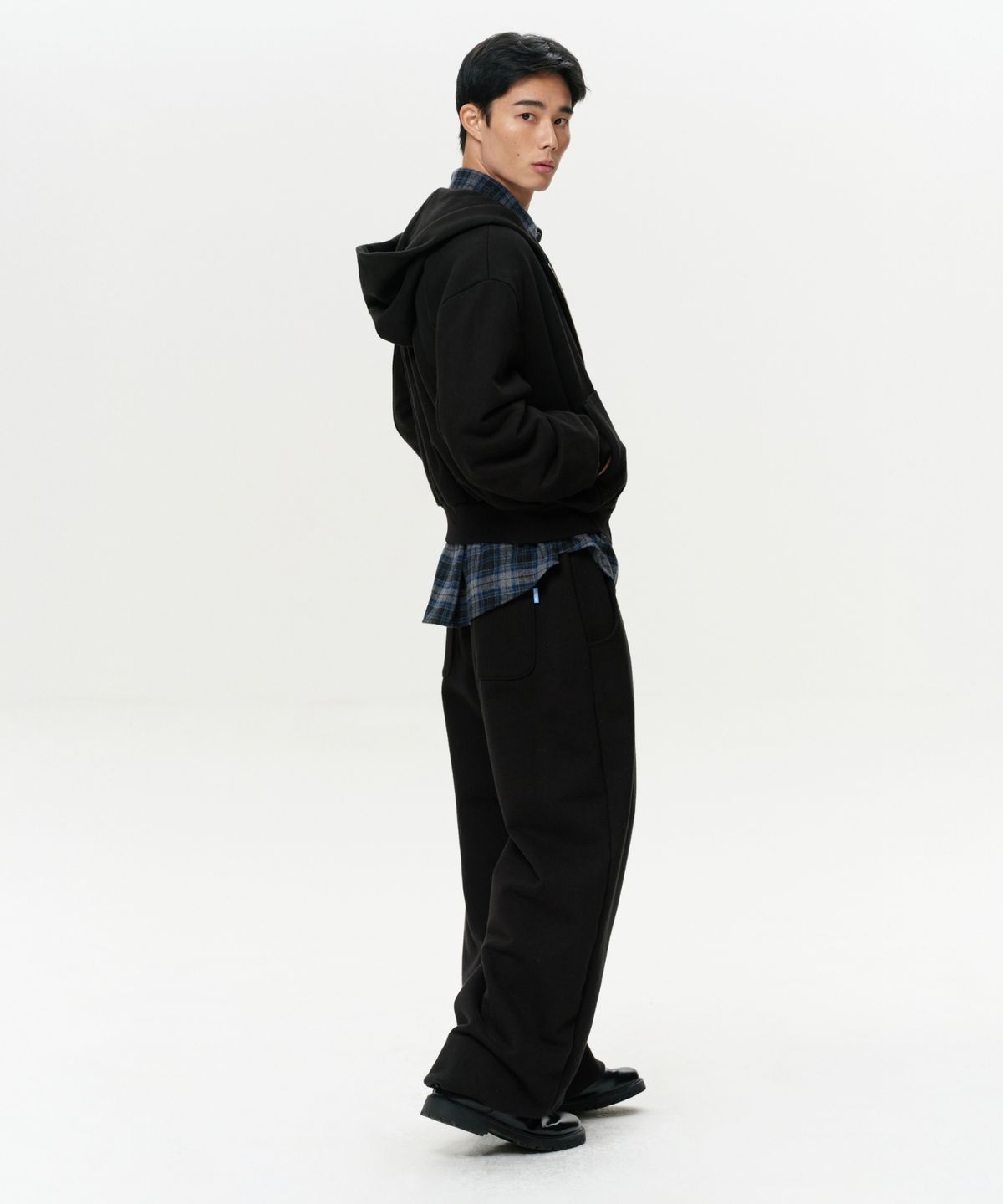 이알에이(ERA) UNISEX ERA WIDE JOGGER SWEATPANTS - BLACK