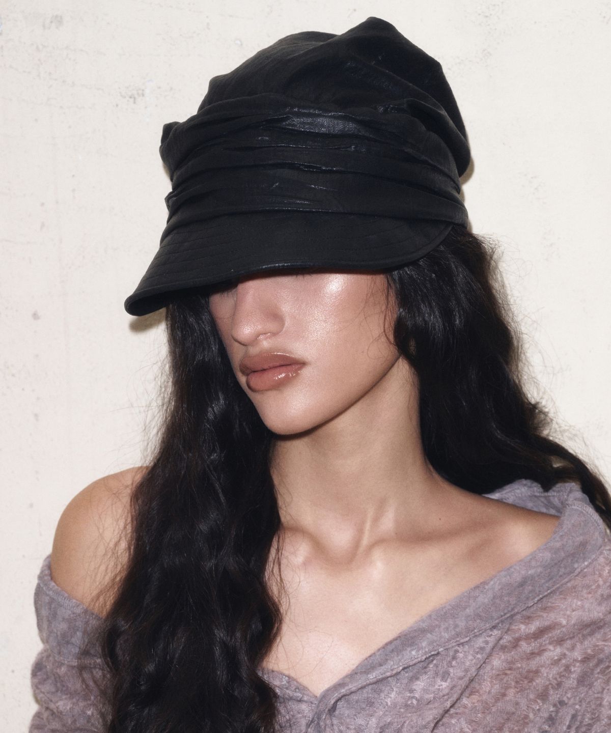 긴스키(GINSUKI) LEATHER SHIRRING TIE CAP (BLACK)