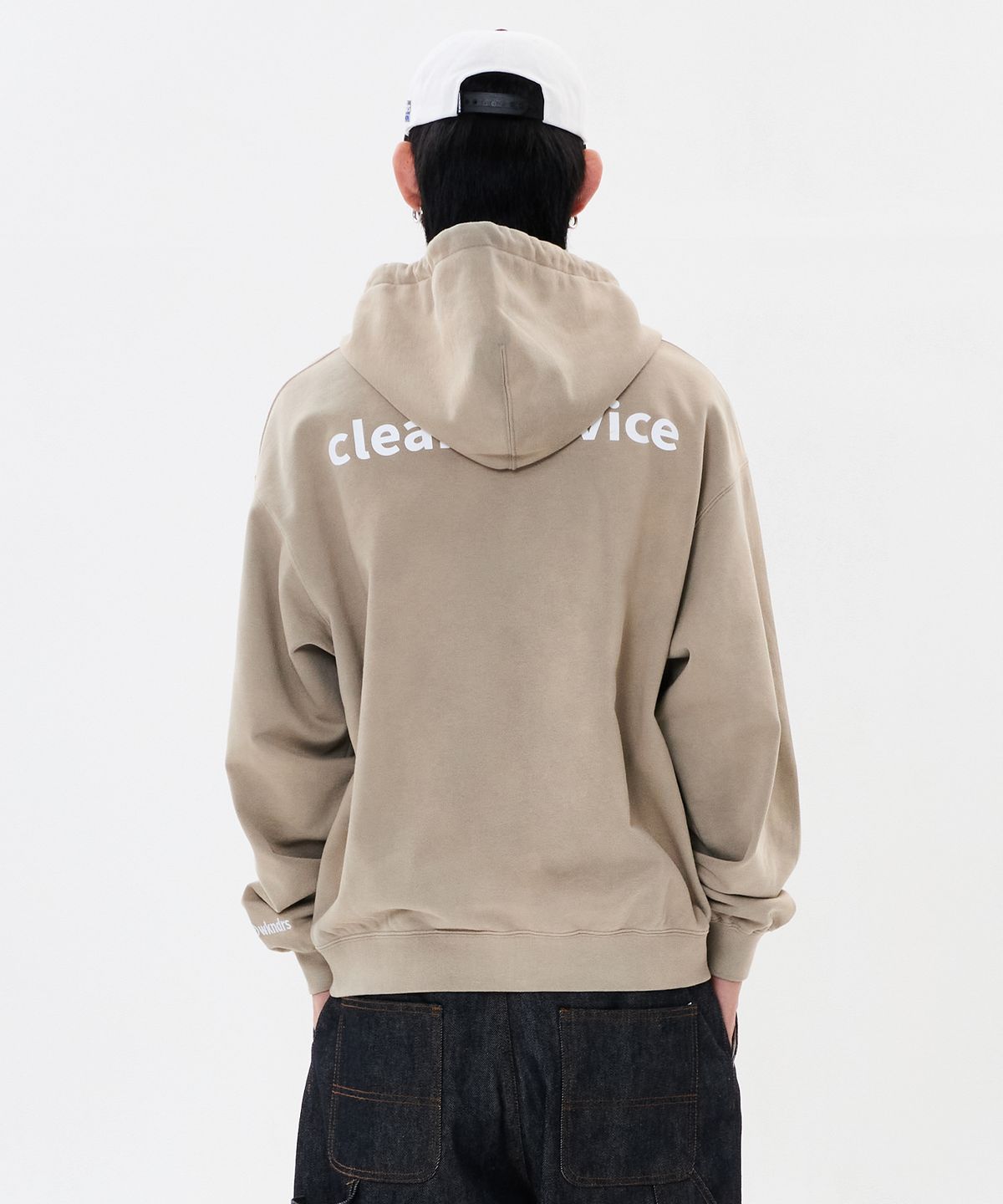 위캔더스(WKNDRS) WKNDRS x Krackerhouse CLEAN SERVICE CAP (WHITE)