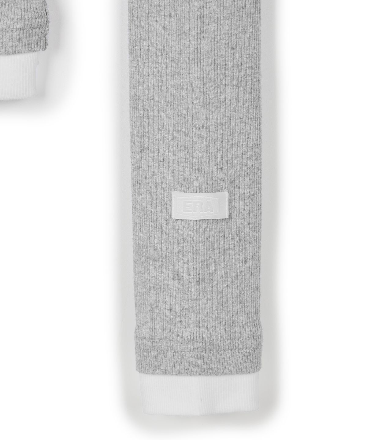 이알에이(ERA) WOMEN COLOR LAYERED SLIM RIB T - HEATHER GRAY