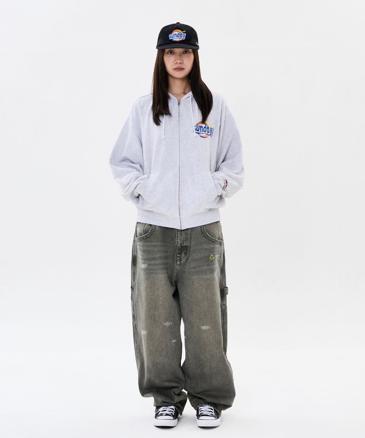 위캔더스(WKNDRS) WKNDRS x Krackerhouse SUNDAY ZIP-UP HOODIE (L.GREY)