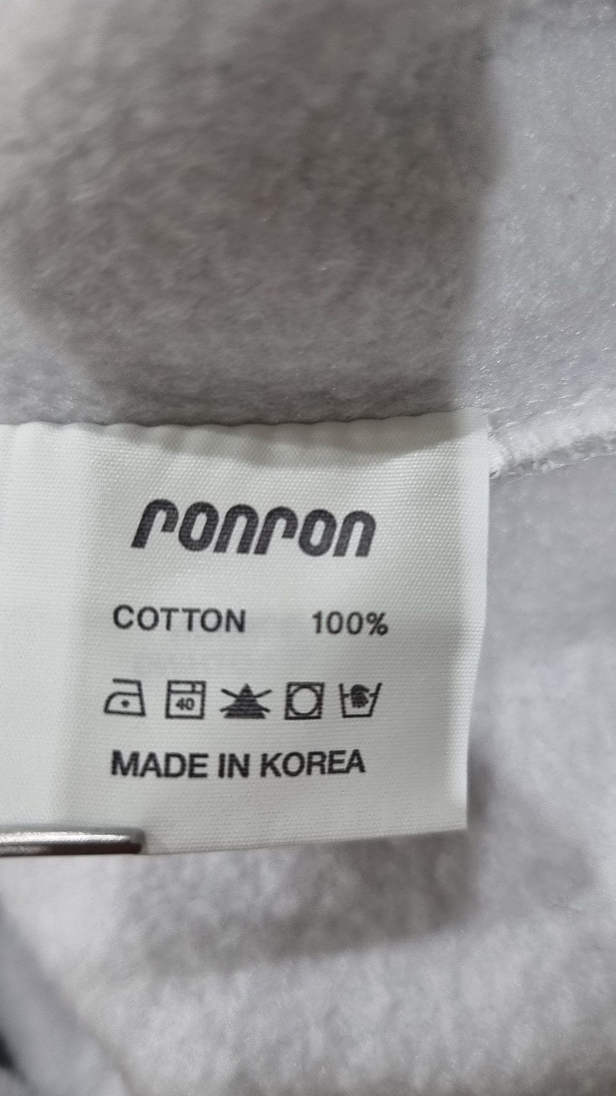 론론(RONRON) 맨투맨/스웨트셔츠 FREE