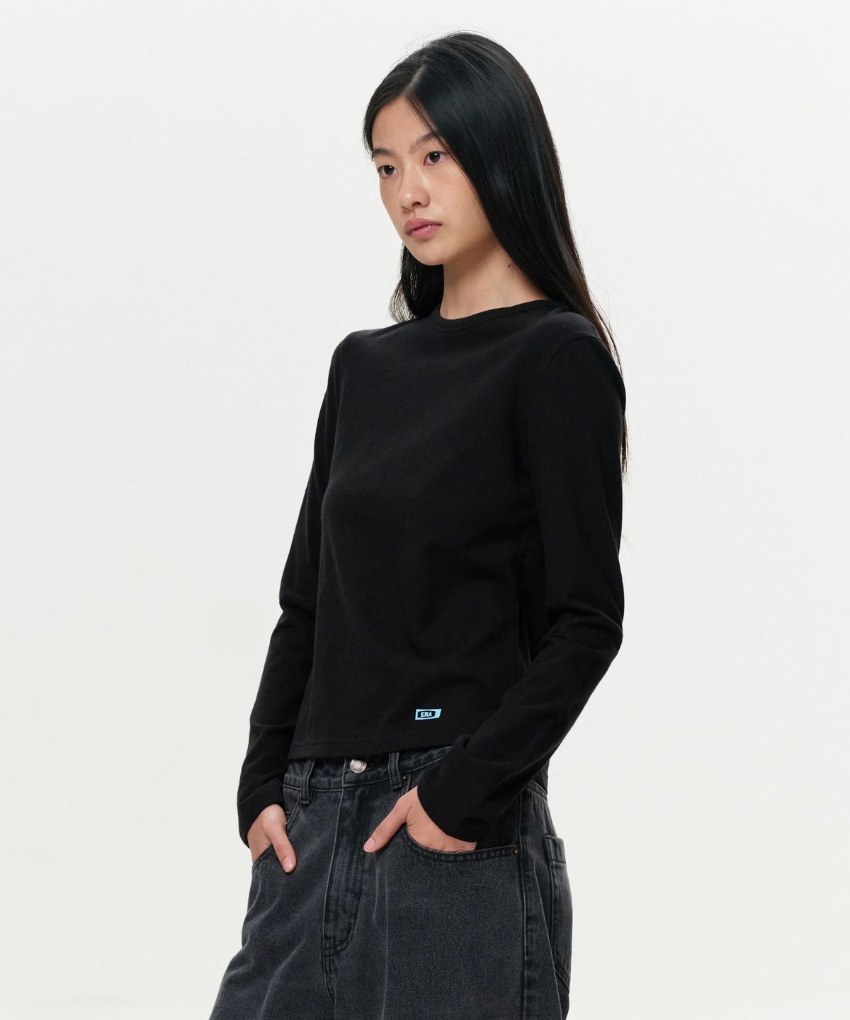 이알에이(ERA) WOMEN ERA VINTAGE COTTON LS T - BLACK