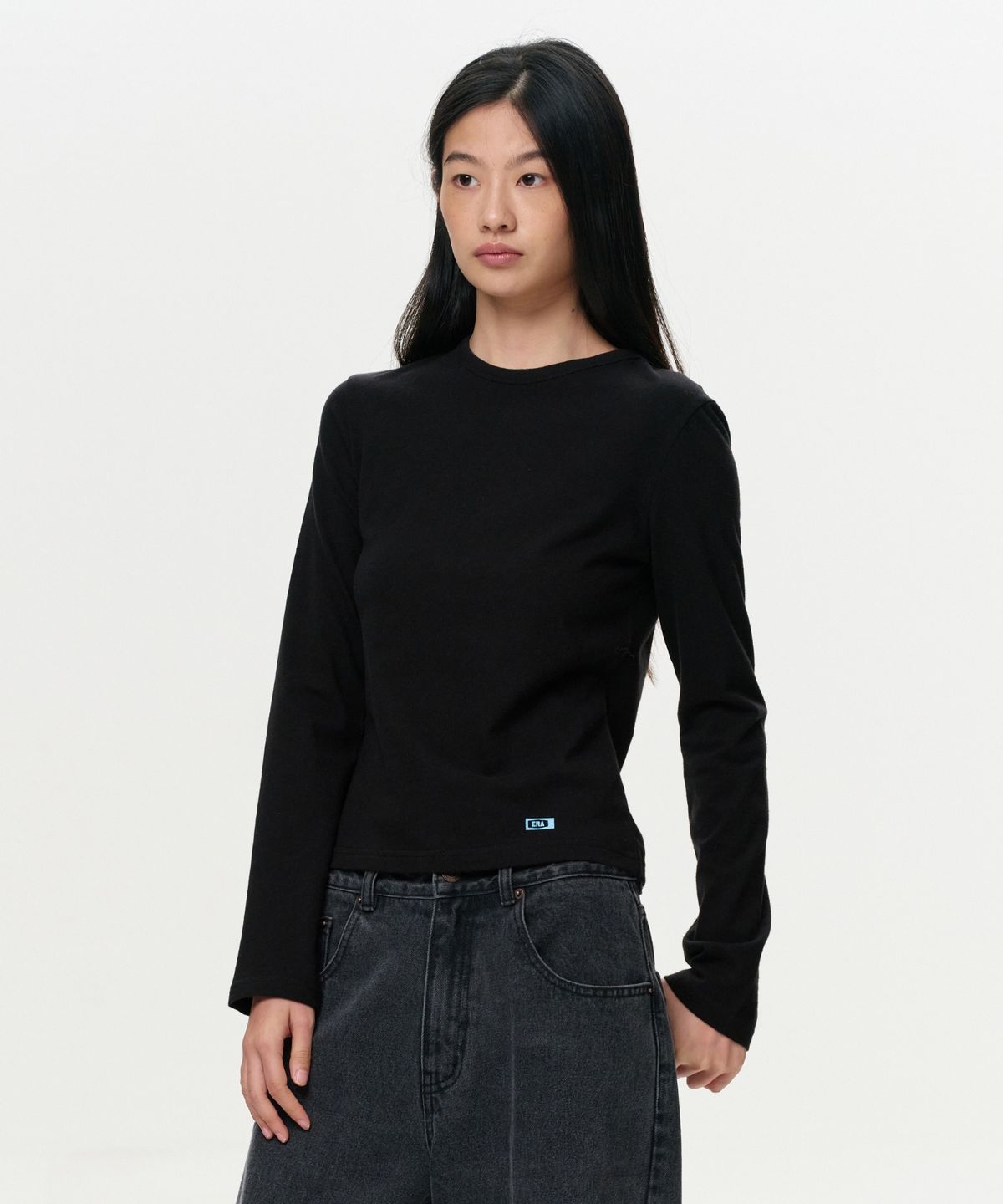 이알에이(ERA) WOMEN ERA VINTAGE COTTON LS T - BLACK