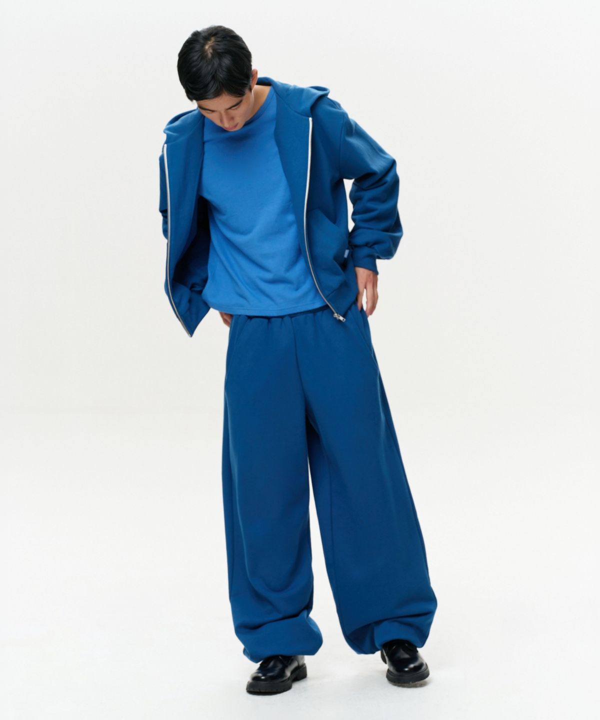 이알에이(ERA) UNISEX ERA OVERSIZED HOODED ZIP-UP - YALE BLUE