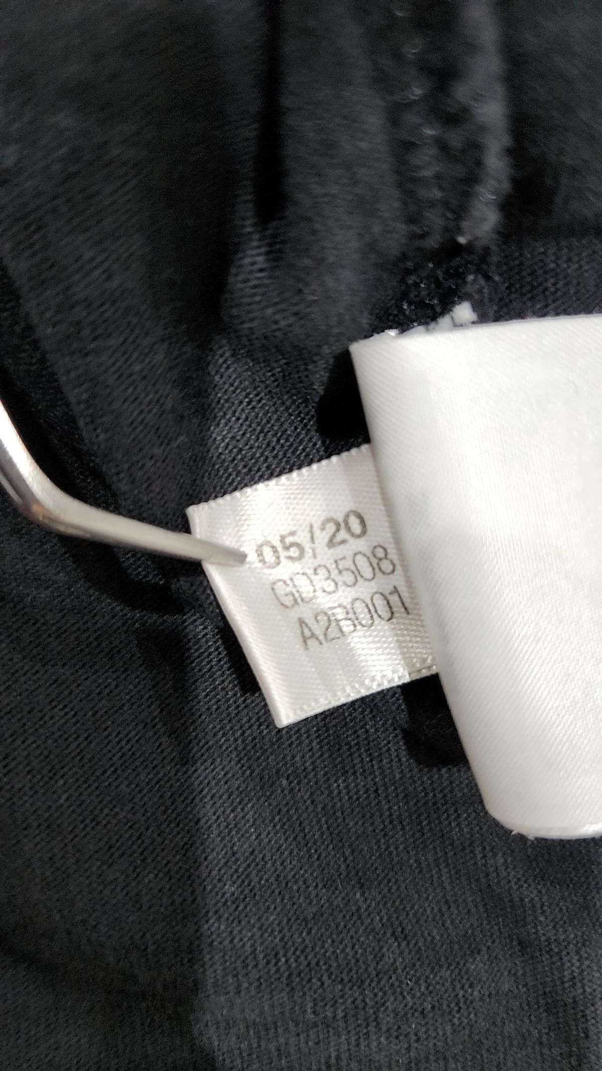 아디다스(ADIDAS) 슈무 티셔츠 - 블랙 / GD3508 XL