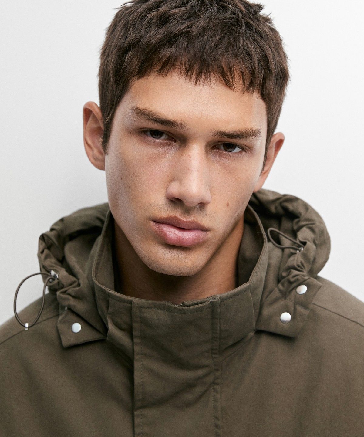 마시모두띠(MASSIMO DUTTI) 후드 퀼팅 쇼트 파카