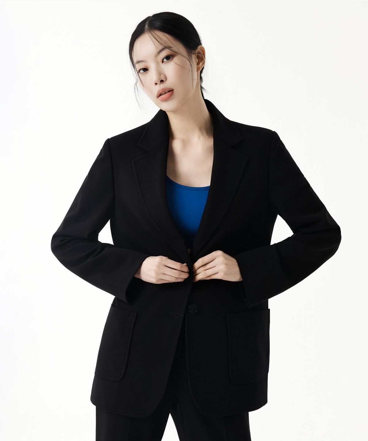 분트로이(BUNTRAU) 테일러드 스트레치 재킷
