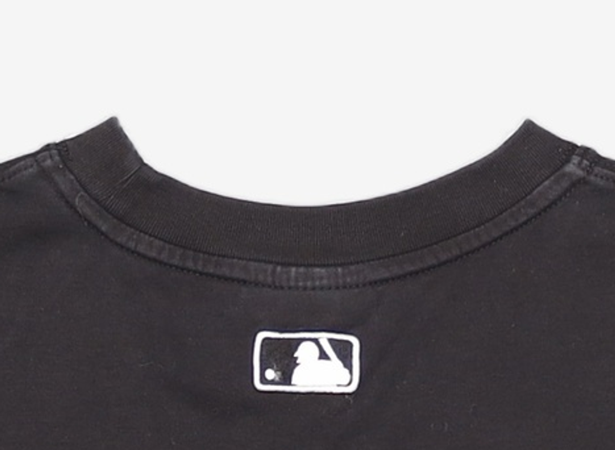 엠엘비(MLB) 여성 바시티 크롭 반팔 티셔츠 NY (Black) 160/84A