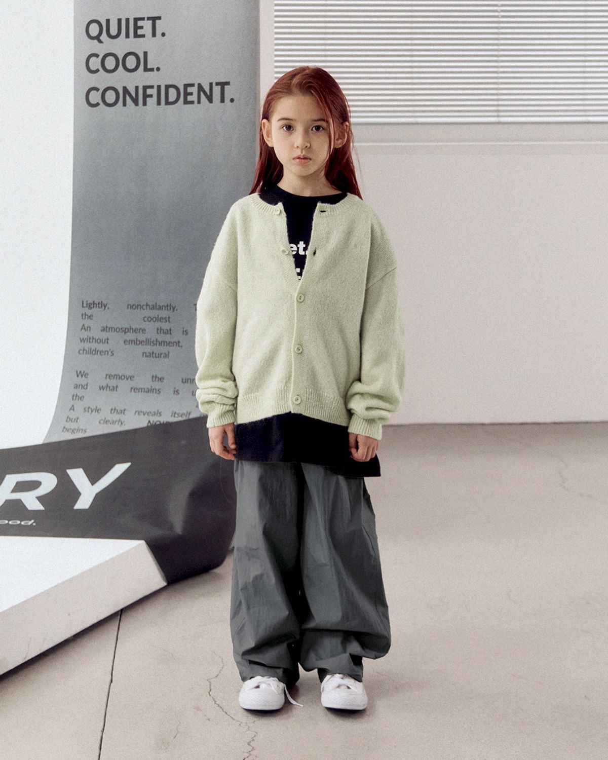 노이리(NOIRY) 엠버 커브드 팬츠(차콜)