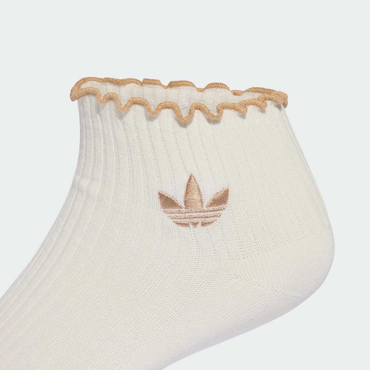 아디다스(ADIDAS) 러플 쿼터 삭스 KR1552