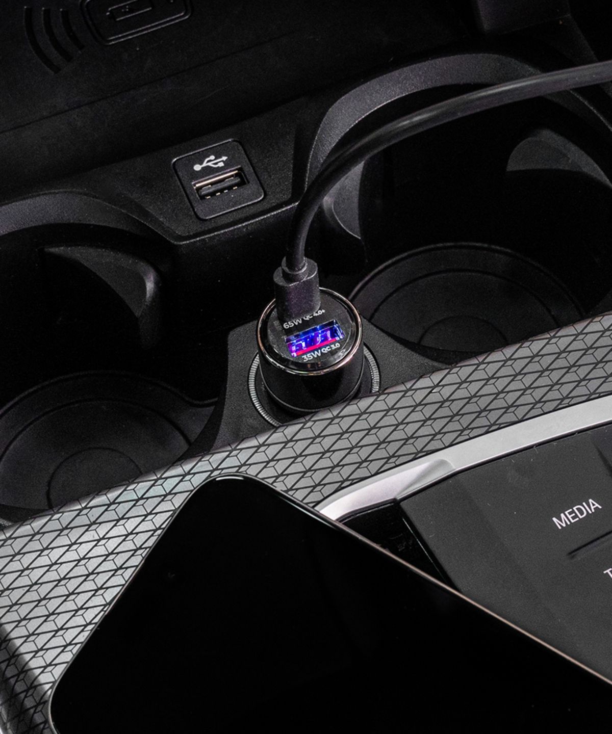 벤딕트(VENDICT) 차량용 100W 초고속 충전기 시거잭 듀얼 C타입 더 볼트