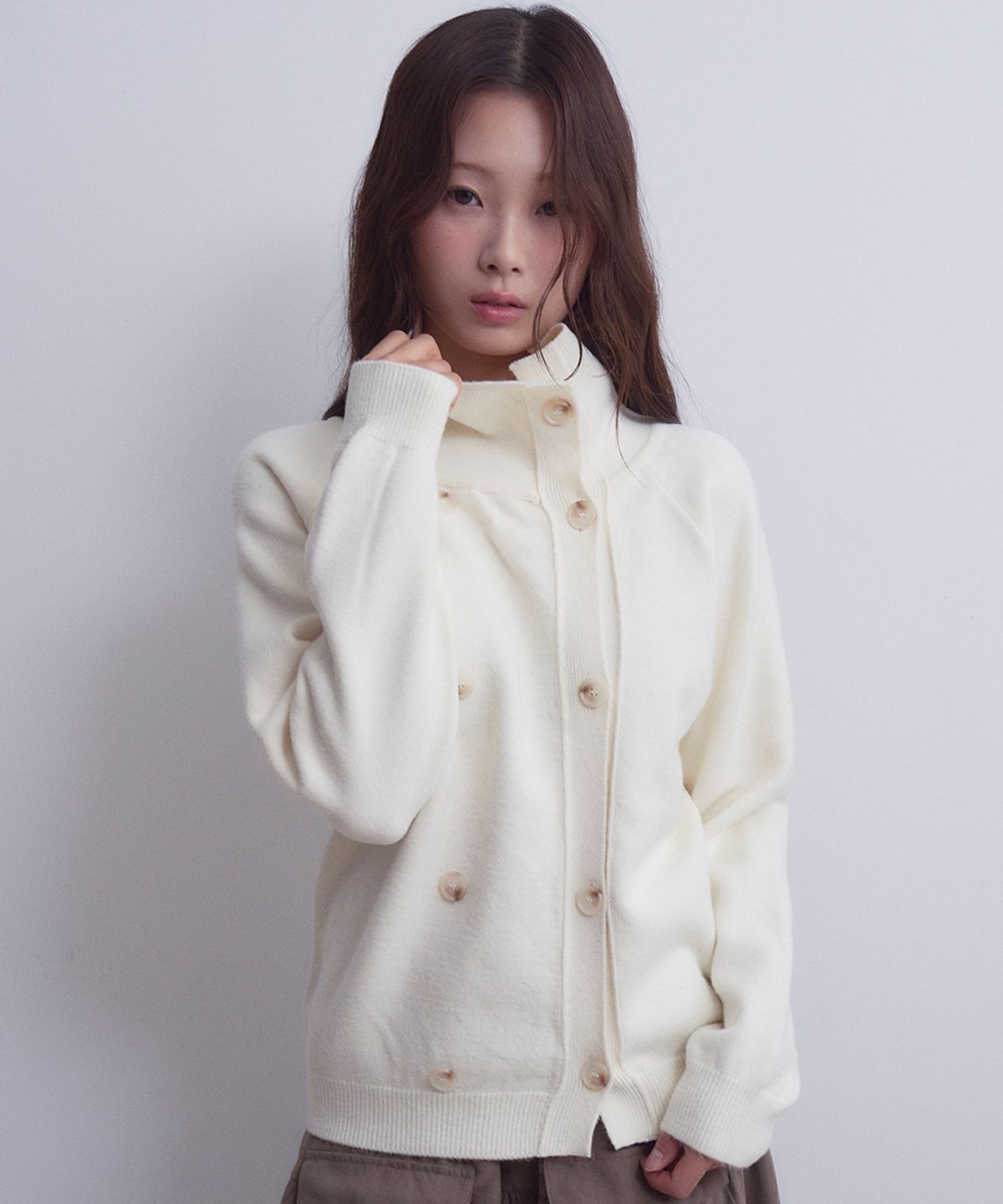 오피쉬(OAFISH) Twin Button Cardigan, Ivory