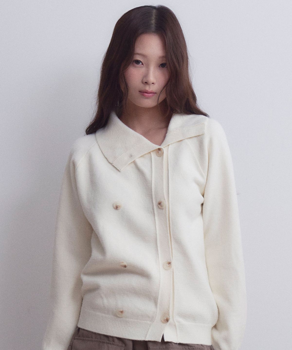 오피쉬(OAFISH) Twin Button Cardigan, Ivory