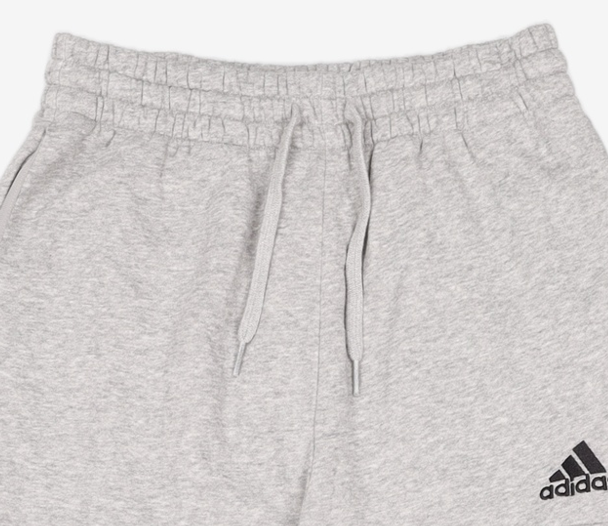 아디다스(ADIDAS) 에센셜 플리스 레귤러 테이퍼드 카고 팬츠 HL2234 M