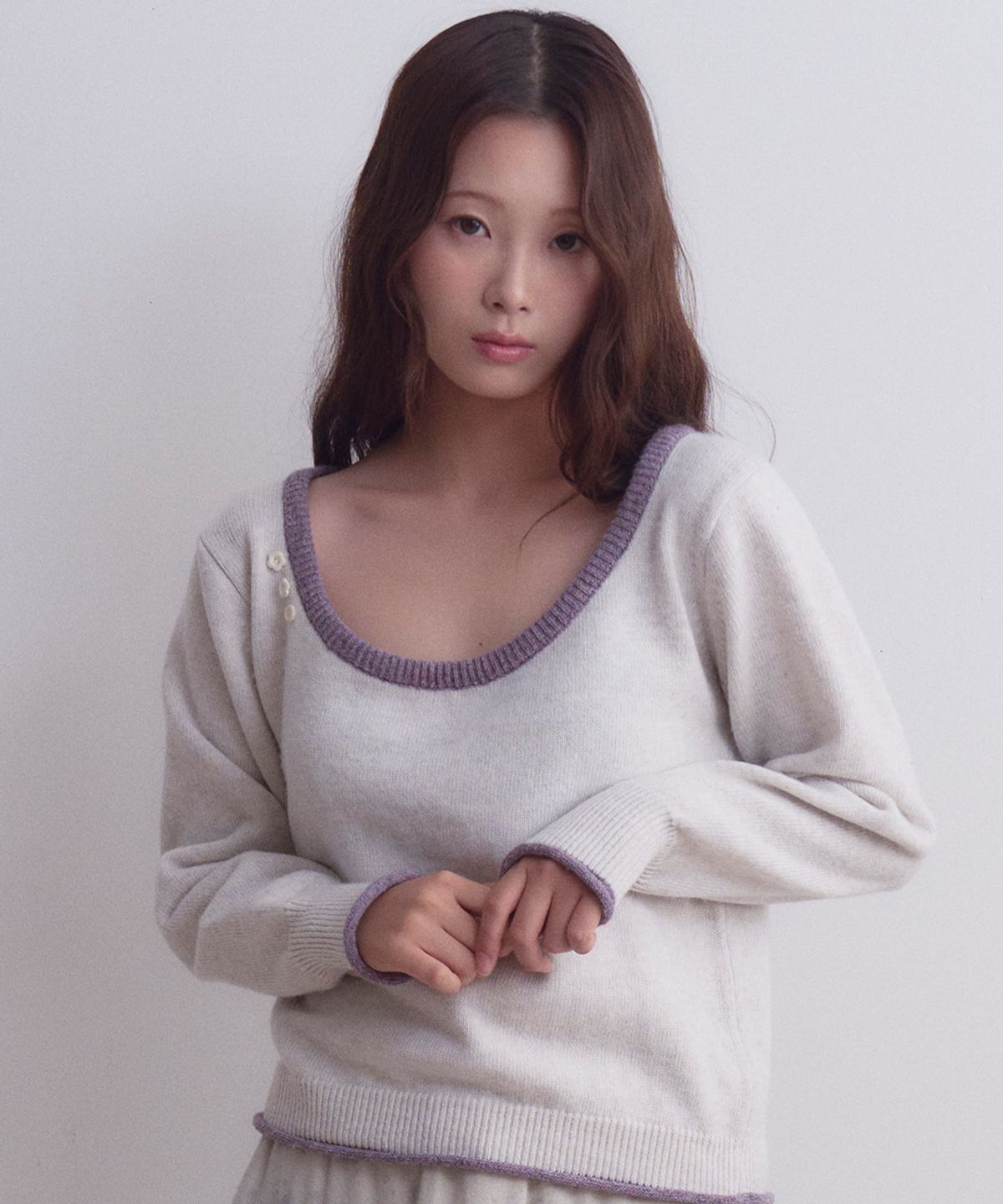 오피쉬(OAFISH) Rolled U-Neck Knit, Oatmeal