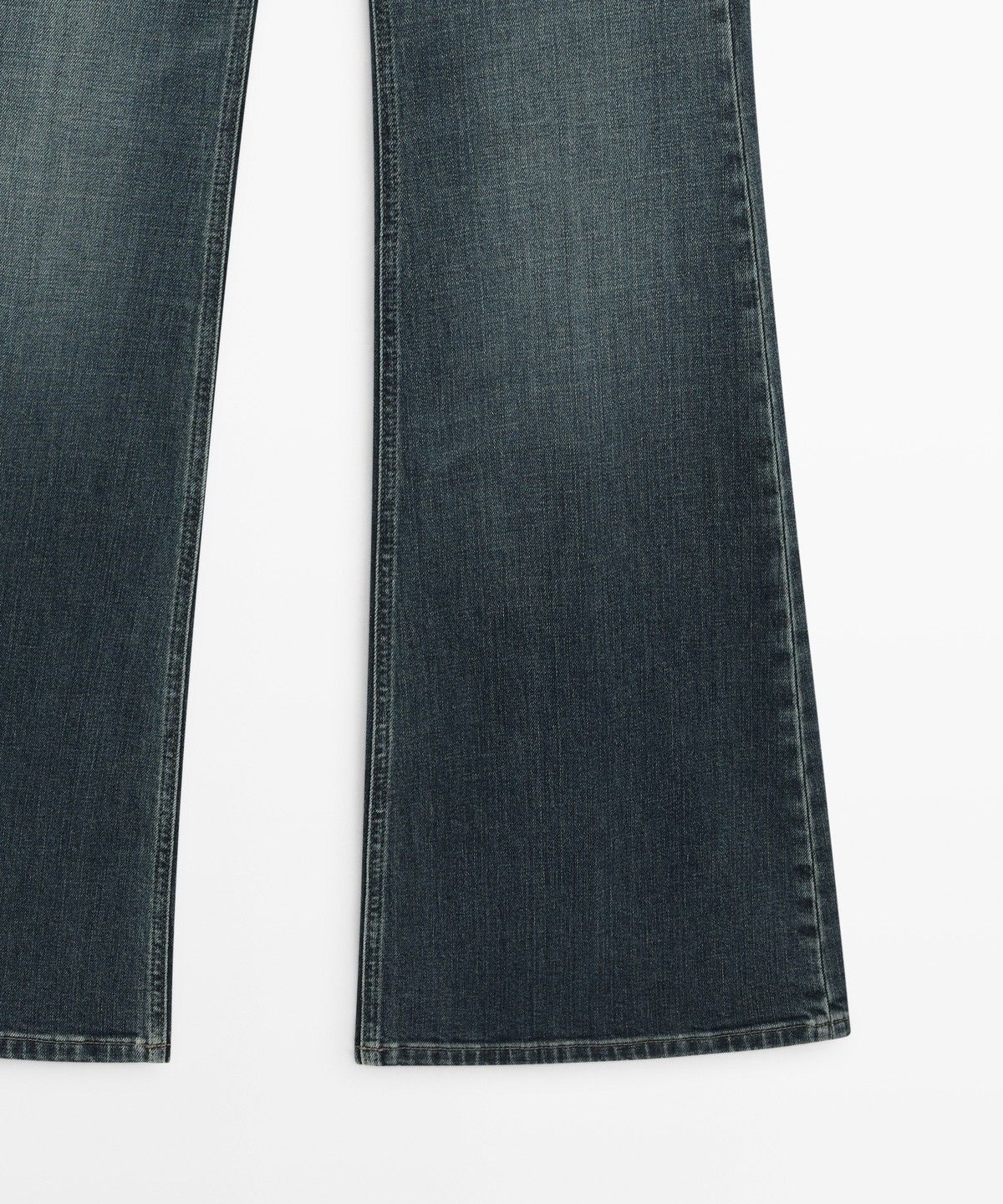 마시모두띠(MASSIMO DUTTI) 하이라이즈 스키니 플레어 진