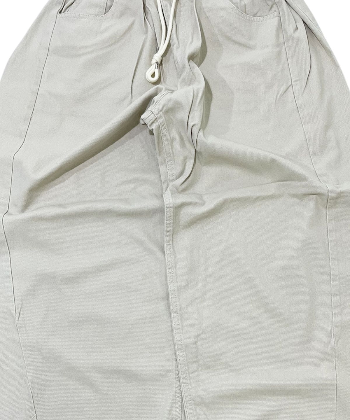 스케이터락(SK8ER ROCK) Side Tuck Cotton Curved Pants (Cream)