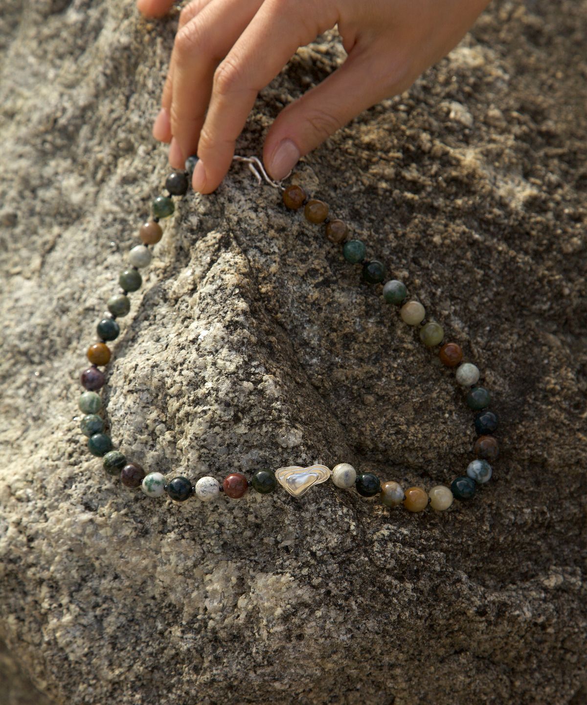 너울(NEOUL) Mano Necklace
