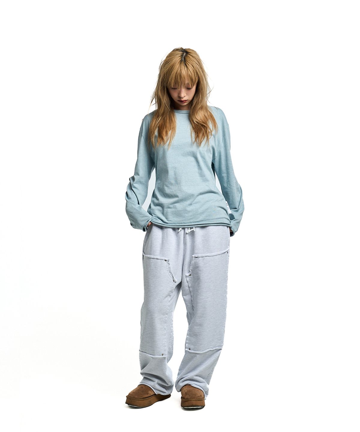 쓰리아이(3IE) IMPERFECT DOUBLE KNEE SWEATPANTS_WHITE