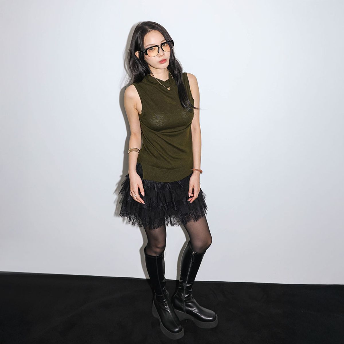던드롭(DUNDROP) DD_Draped neck sleeveless knit