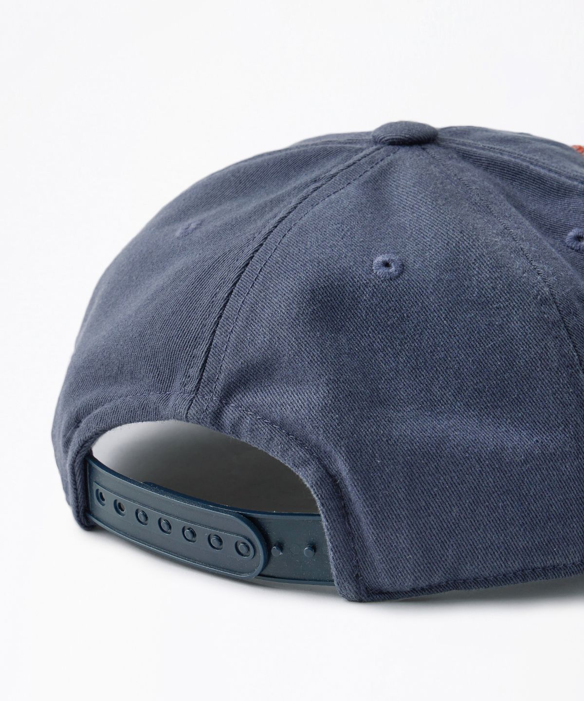 아웃스탠딩(OUTSTANDING) [LOONEY TUNES] COTTON CAP(WHATS UP DOC)_NAVY