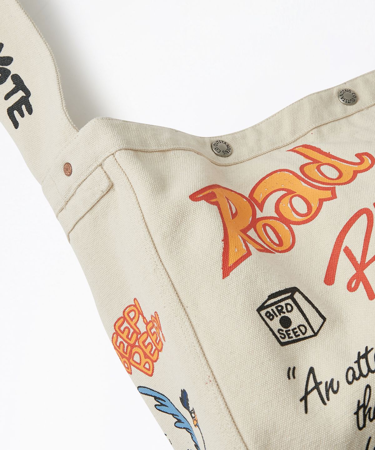 아웃스탠딩(OUTSTANDING) [LOONEY TUNES] NEWSPAPER BAG_ECRU