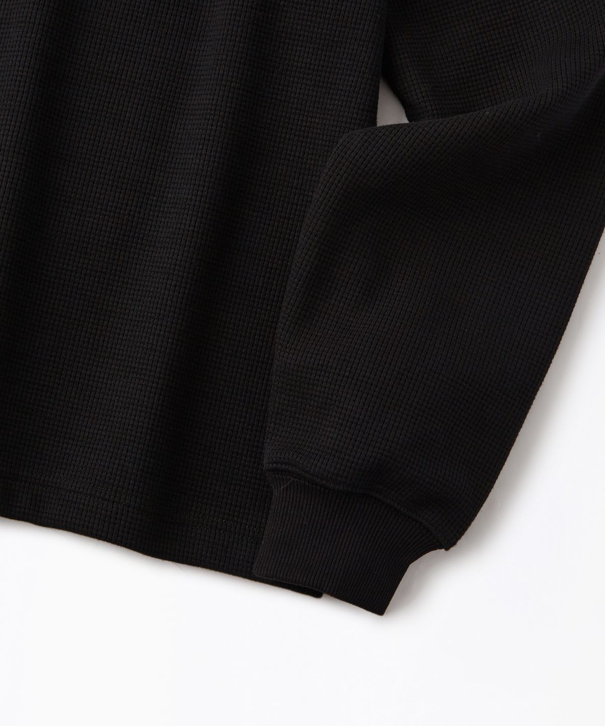 아웃스탠딩(OUTSTANDING) [LOONEY TUNES] LONG SLEEVE(LUCKY RABBITS FOOT)_BLACK