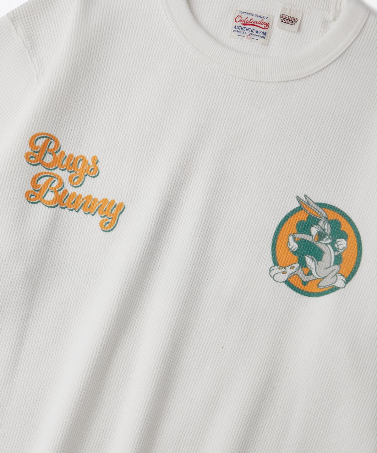 아웃스탠딩(OUTSTANDING) [LOONEY TUNES] LONG SLEEVE(LUCKY RABBITS FOOT)_OFF WHITE