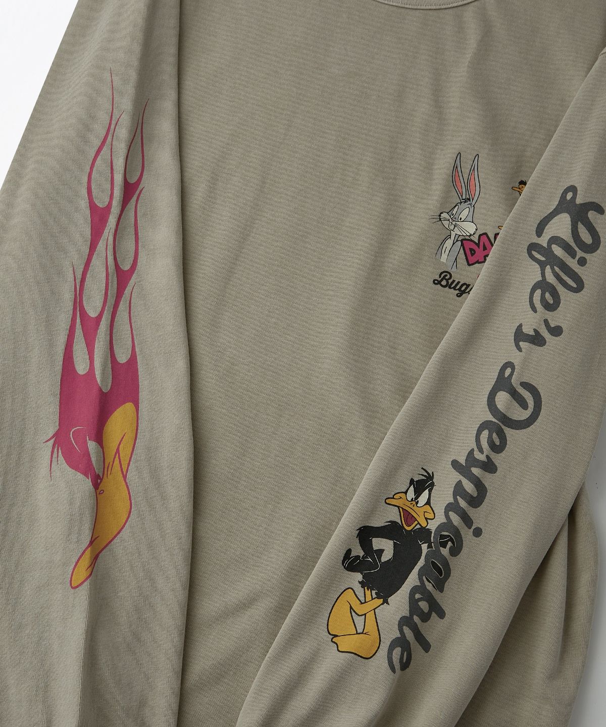 아웃스탠딩(OUTSTANDING) [LOONEY TUNES] LONG SLEEVE(BUGS BUNNY)_VINTAGE BEIGE