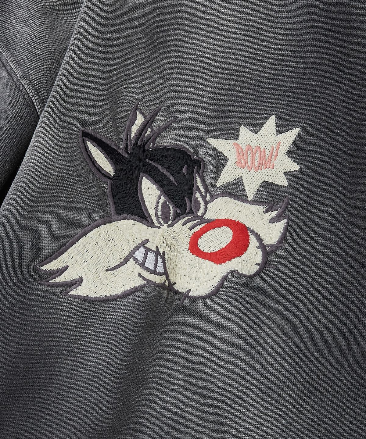 아웃스탠딩(OUTSTANDING) [LOONEY TUNES] HOOD ZIP SWEAT(SYLVESTER)_VINTAGE CHARCOAL