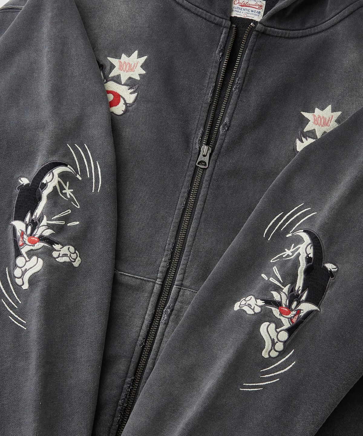 아웃스탠딩(OUTSTANDING) [LOONEY TUNES] HOOD ZIP SWEAT(SYLVESTER)_VINTAGE CHARCOAL